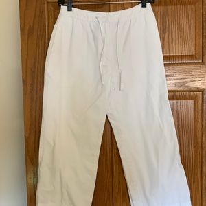 Capri pants